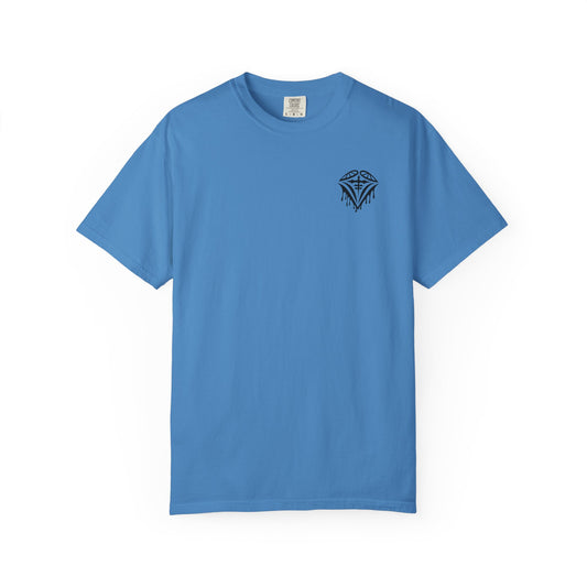 Trendy Unisex T-Shirt with Bold Graphic Design - Perfect for Casual Wear
